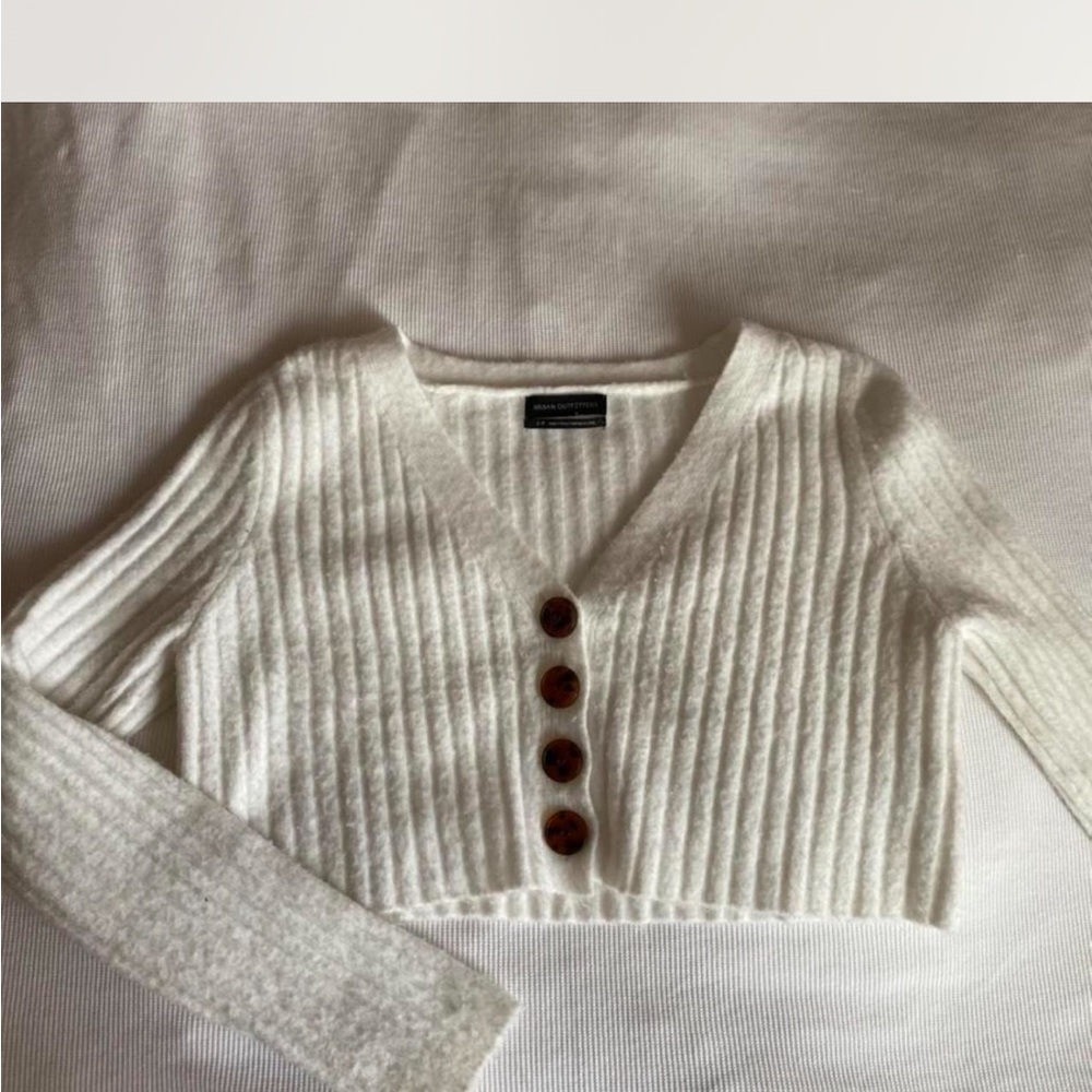 Urban outfitters white cropped cardigan
